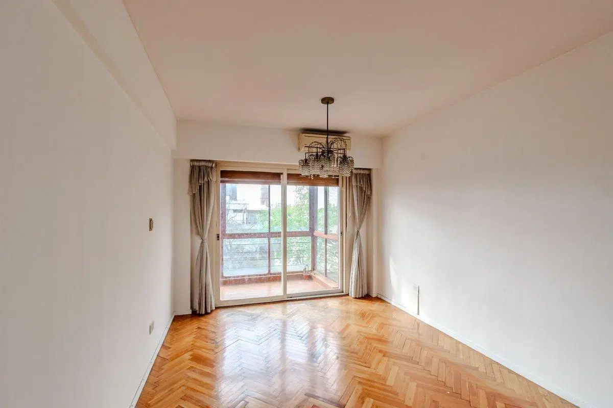VENTA 3 AMB SEMI PISO -C/COCH- BALCÓN- FLORESTA 2
