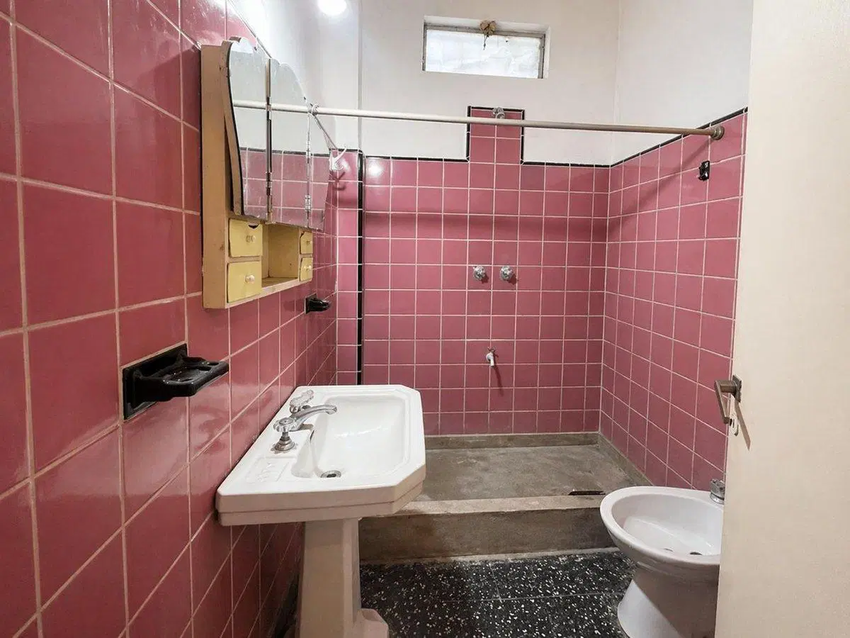 Vta casa 3 ambientes a refaccionar Coronado 3