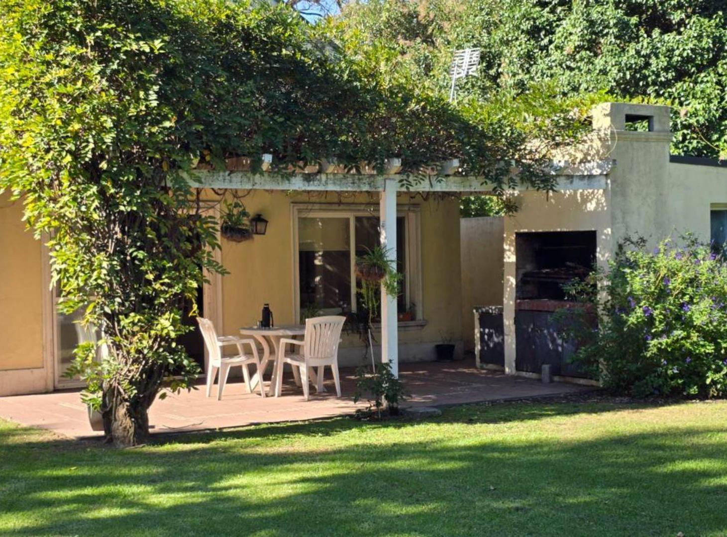 VENTA CASA 5 AMB EN LOS PINGÜINOS COUNTRY CLUB