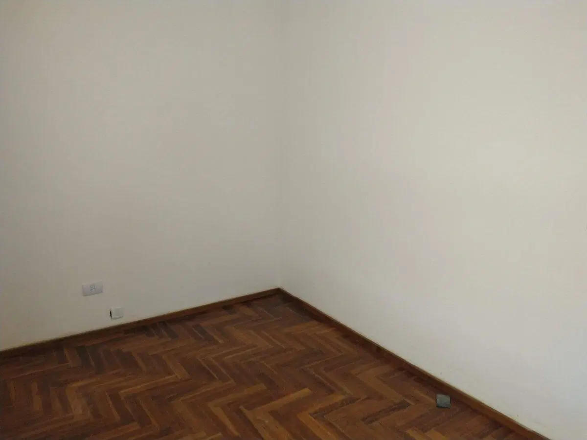 Alquiler PH 3 amb. M. Castro c/patio SIN EXPENSAS. 3