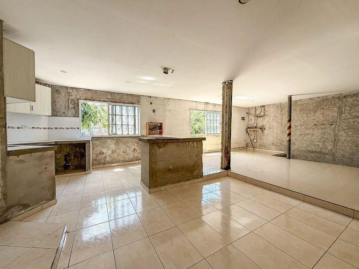 VENTA CASA DOBLE PLANTA CASEROS 3