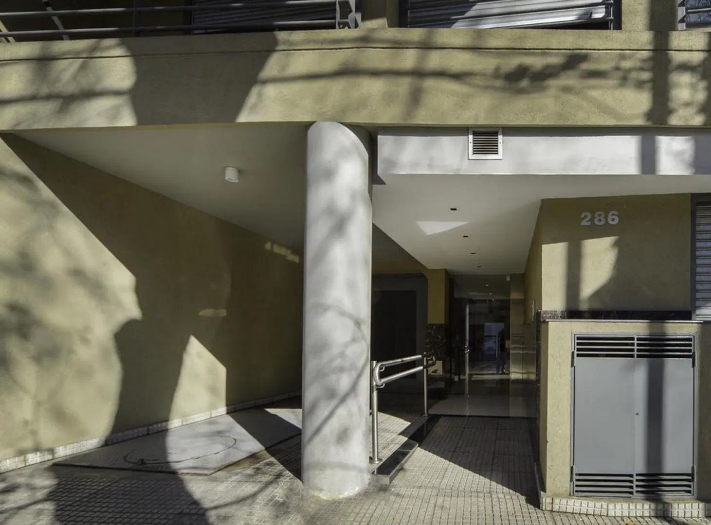 VENTA DEPARTAMENTO 3 AMB. EN FLORES 2 DO A FRENTE 2