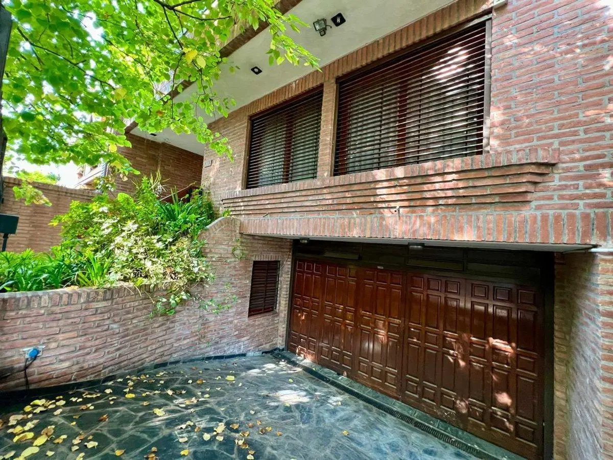 CASA EN VENTA PLAZA DEVOTO 6 AMBIENTES JARDIN 2