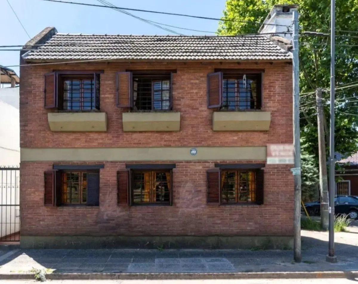 Venta PH 4 Amb Patio chico-Sáenz Peña -PERMUTA 4
