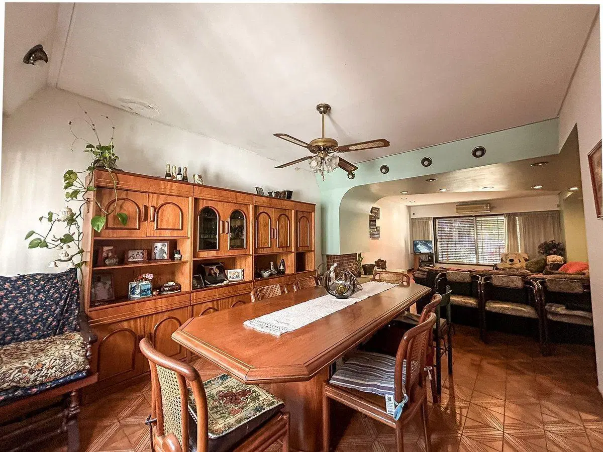 Casa 4 amb con Jardin y Garage -LOMAS DEL MIRADOR- 2