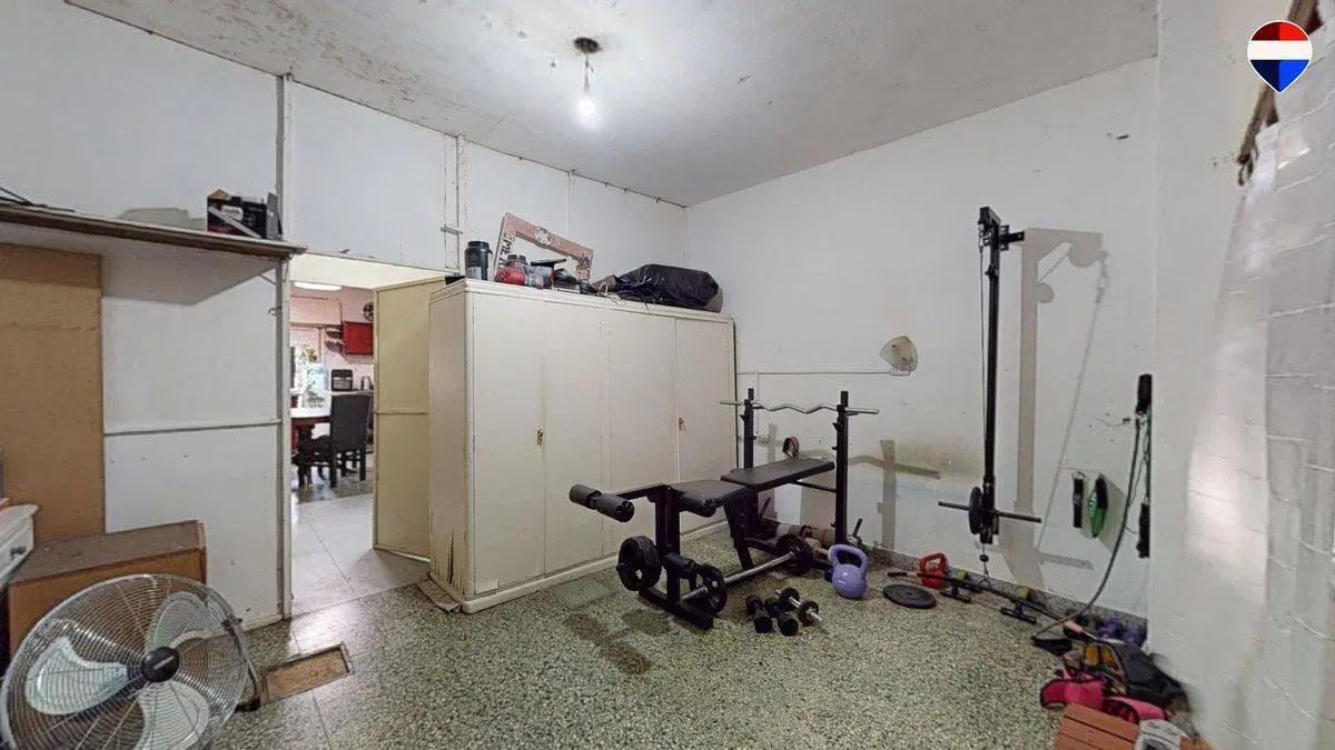 VENTA CASA 3 AMBIENTES CON LOCAL EN MORON 8