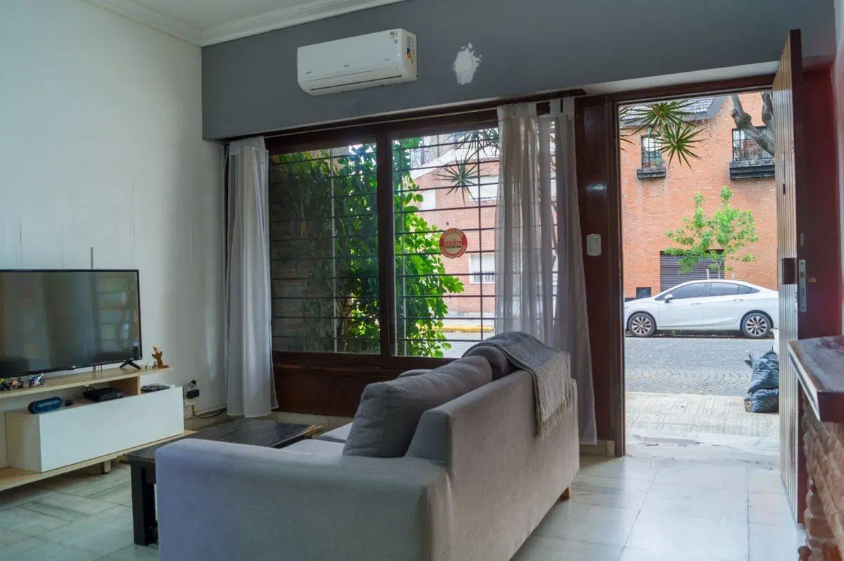 VENTA PH 3 AMB P.B AL FRENTE COCHERA VILLA LURO 4
