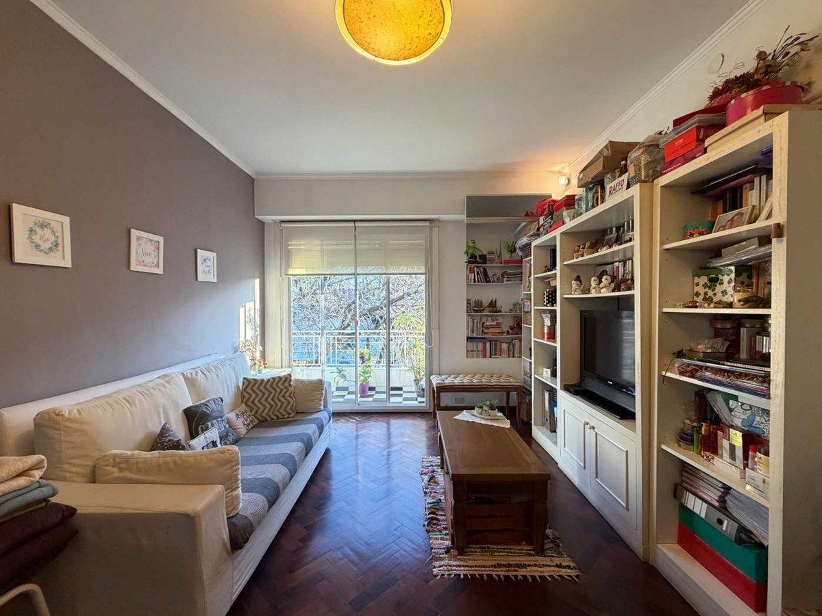 Foto de DPTO 3 AMB EN VENTA EN DEVOTO CON BALCON, imagen 2