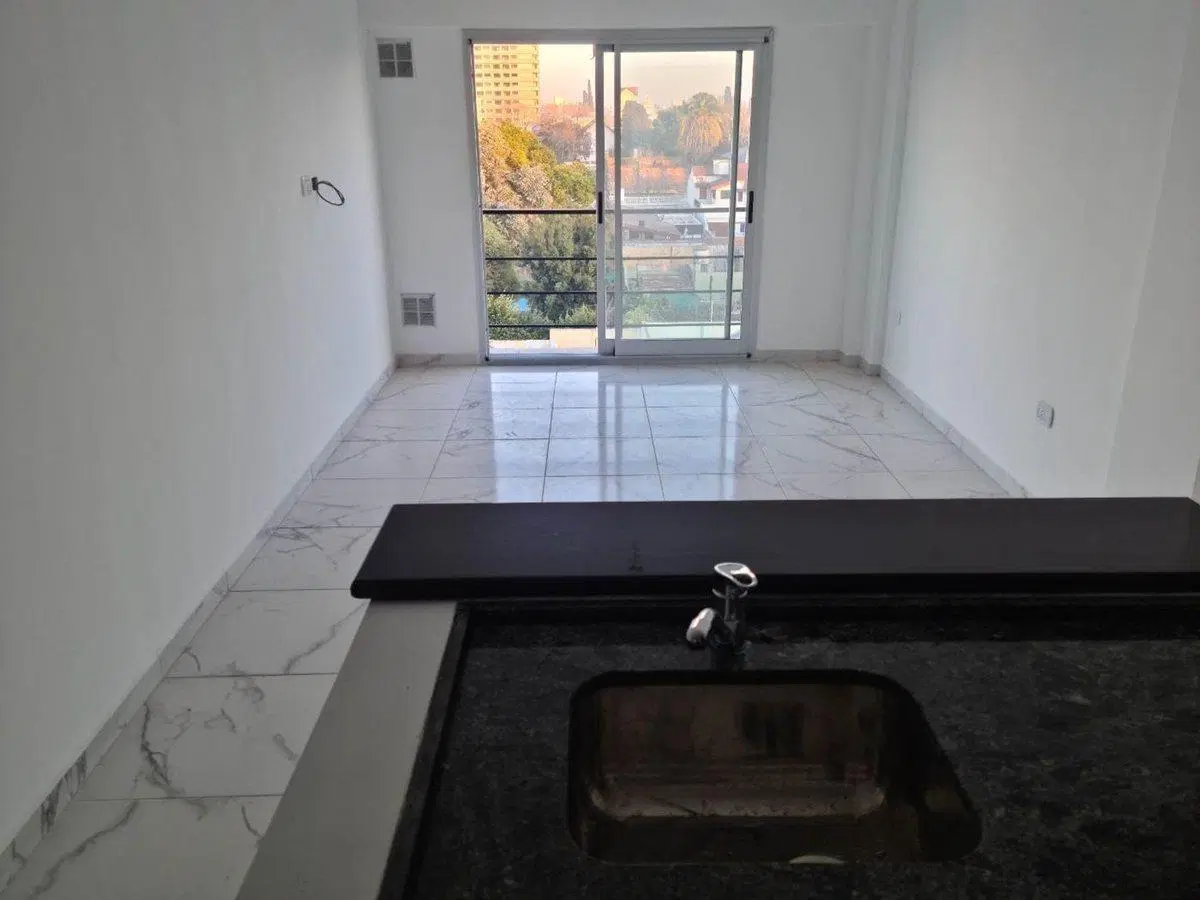 VENTA DE MONOAMBIENTE EN SANTOS LUGARES CON RENTA 4