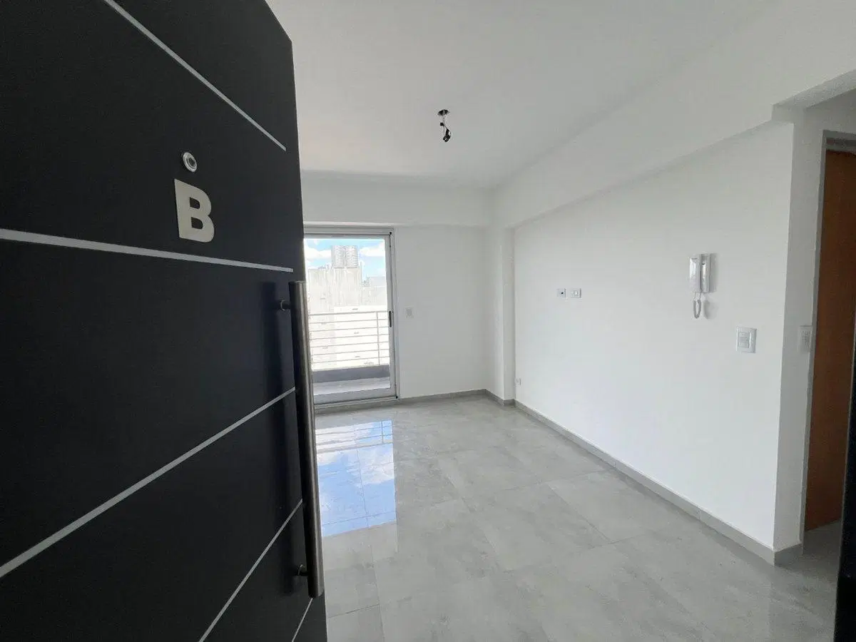 VENTA DEPTO 2 AMB CON BALCON - SAENZ PEÑA 2