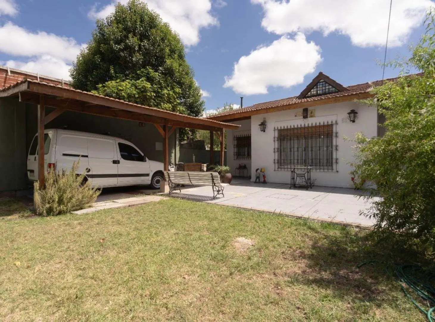 VTA CASA 3 AMB EN MORENO CON PARQUE Y PILETA 8