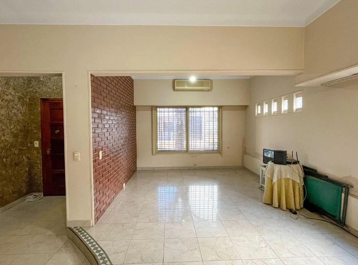 Venta Casa 3 Amb. jardin/parrilla Pablo Podesta 5