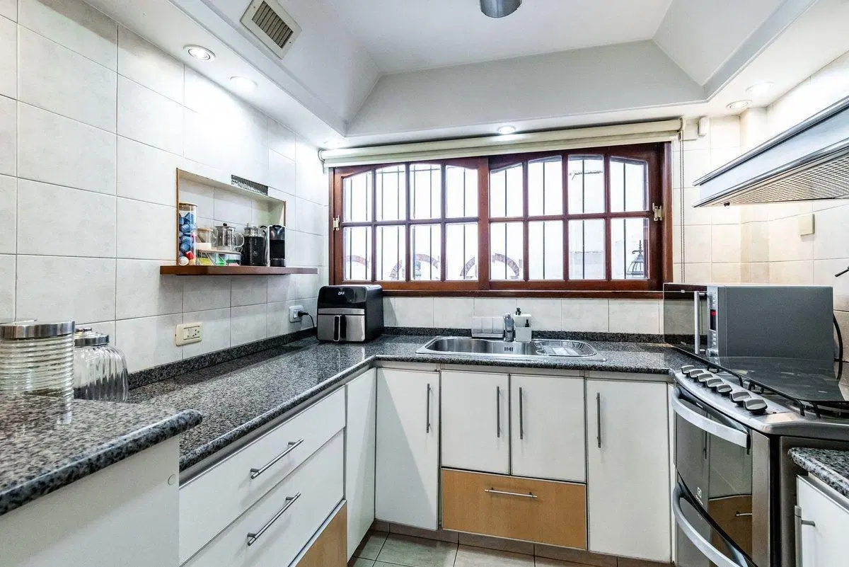 VENTA TRIPLEX 5 AMBIENTES EN VILLA DEL PARQUE 5