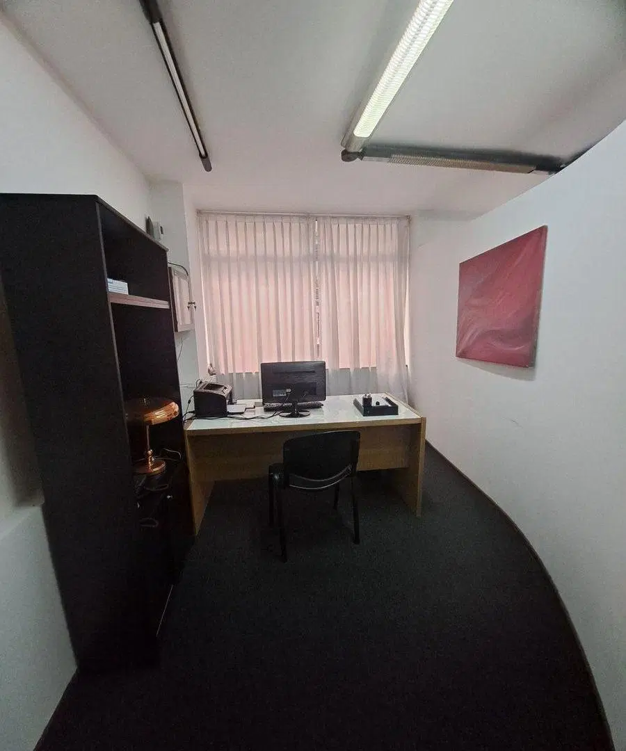 ALQUILER OFICINA DE 135M2 EN ESQ A 1C OBELISCO 5