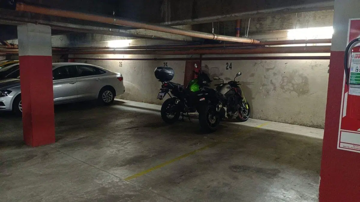 VENTA COCHERA CUBIERTA FIJA MONTE CASTRO 2