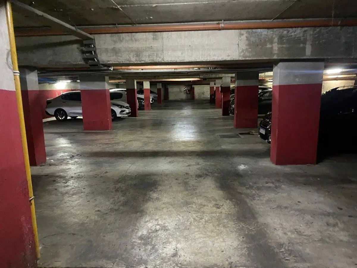 VENTA COCHERA CUBIERTA FIJA MONTE CASTRO 5