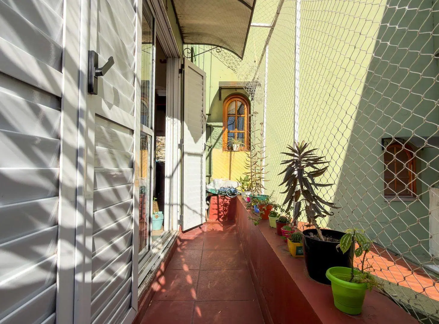 VTA CASA lote propio 8,66x17 APTO CREDITO V REAL 2