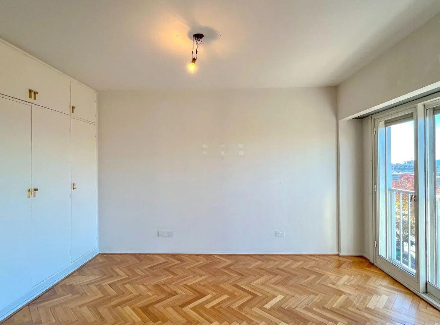 Venta Semipiso 4 amb. Retiro Dependencia y Cochera 2