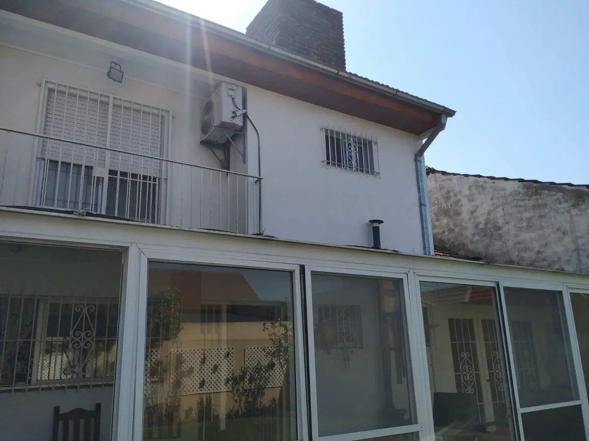 VENTA CASA 4 AMBIENTES CASTELAR - APTO CRÉDITO 2