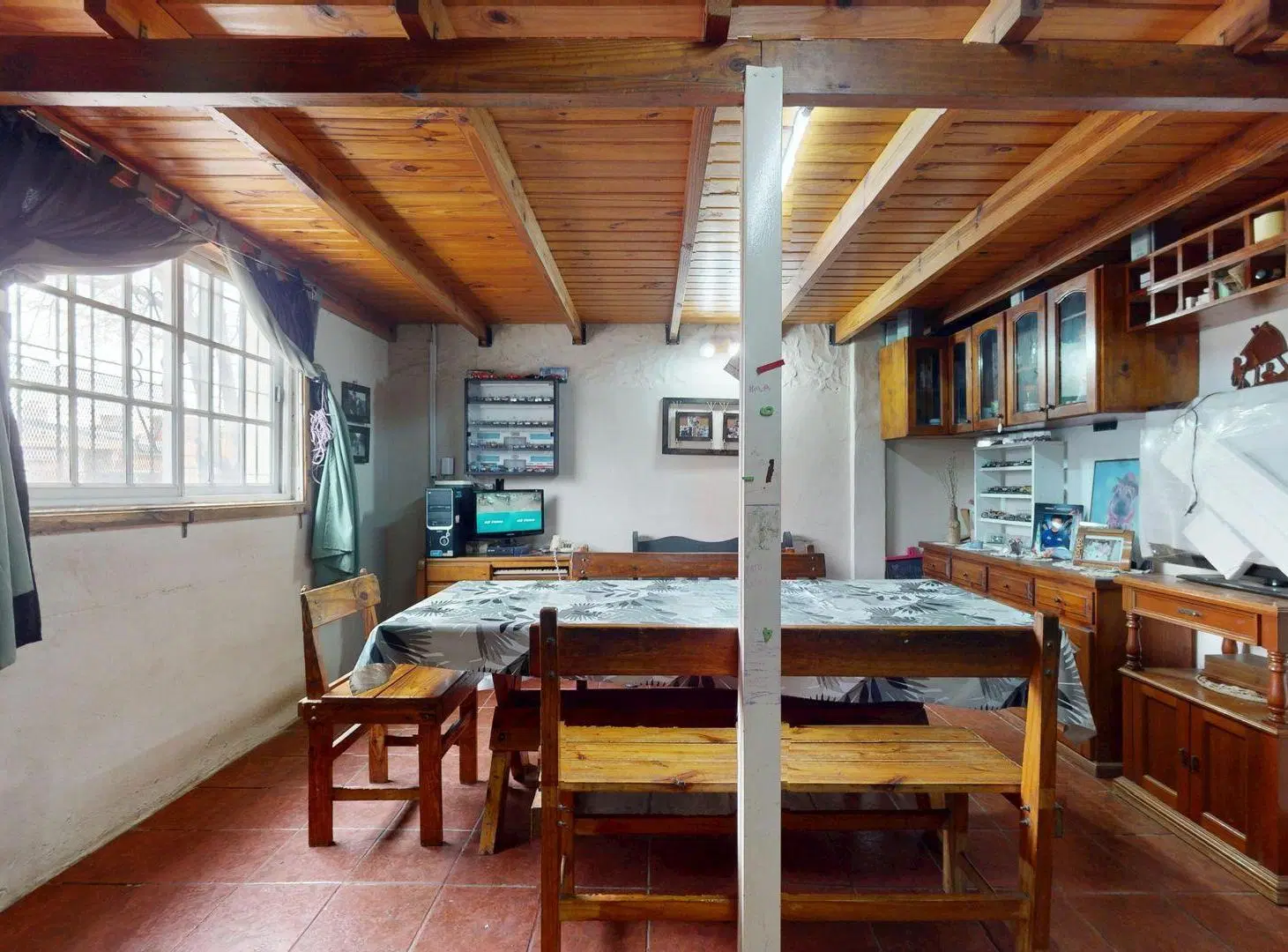 VENTA  LOCAL TALLER CON VIVIENDA ITUZAINGO 5