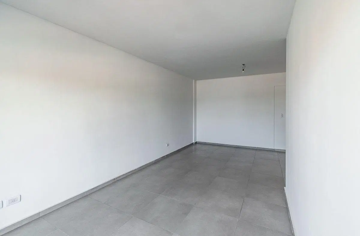 VENTA DEPTO 3 AMB CON BALCÓN SANTOS LUGARES 3