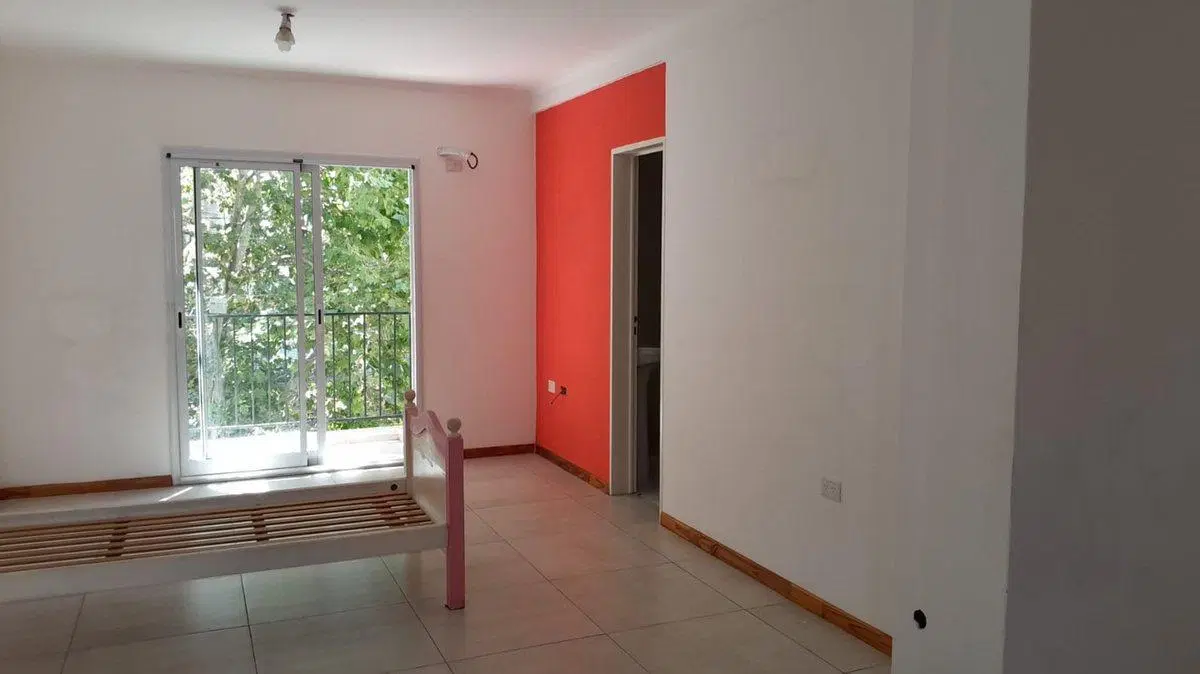VENTA MONOAMBIENTE FRENTE + 5 COCHERAS SAENZ PEÑA 4