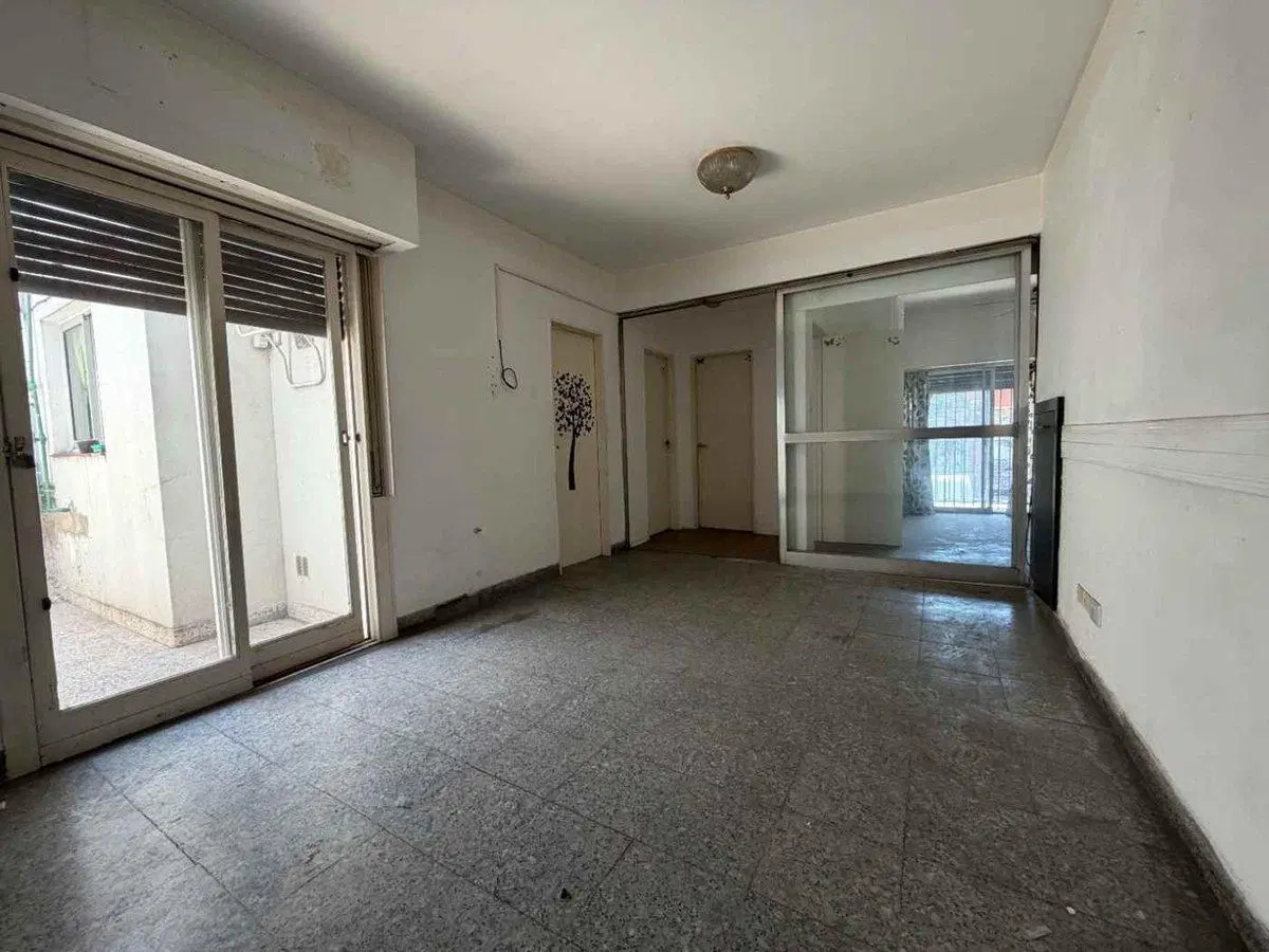 VENTA PH 3 AMB C TERRAZA PATIO Y BALCÓN EN LINIERS 3