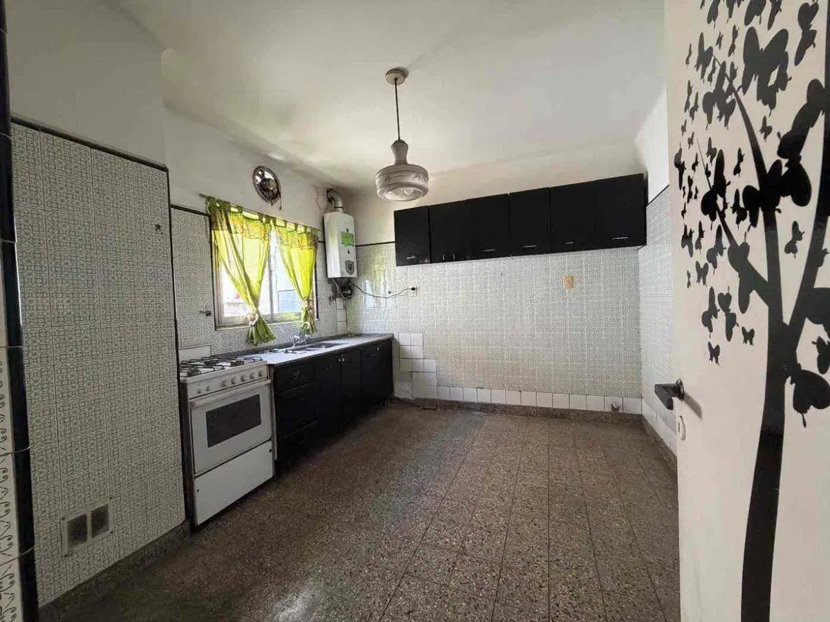 VENTA PH 3 AMB C TERRAZA PATIO Y BALCÓN EN LINIERS 5