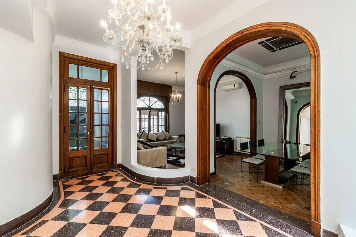 VENTA CASA 5 AMBIENTES COLEGIALES CON TERRAZA 2