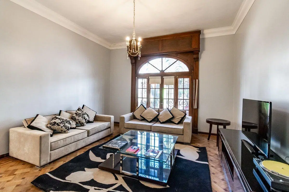 VENTA CASA 5 AMBIENTES COLEGIALES CON TERRAZA 4