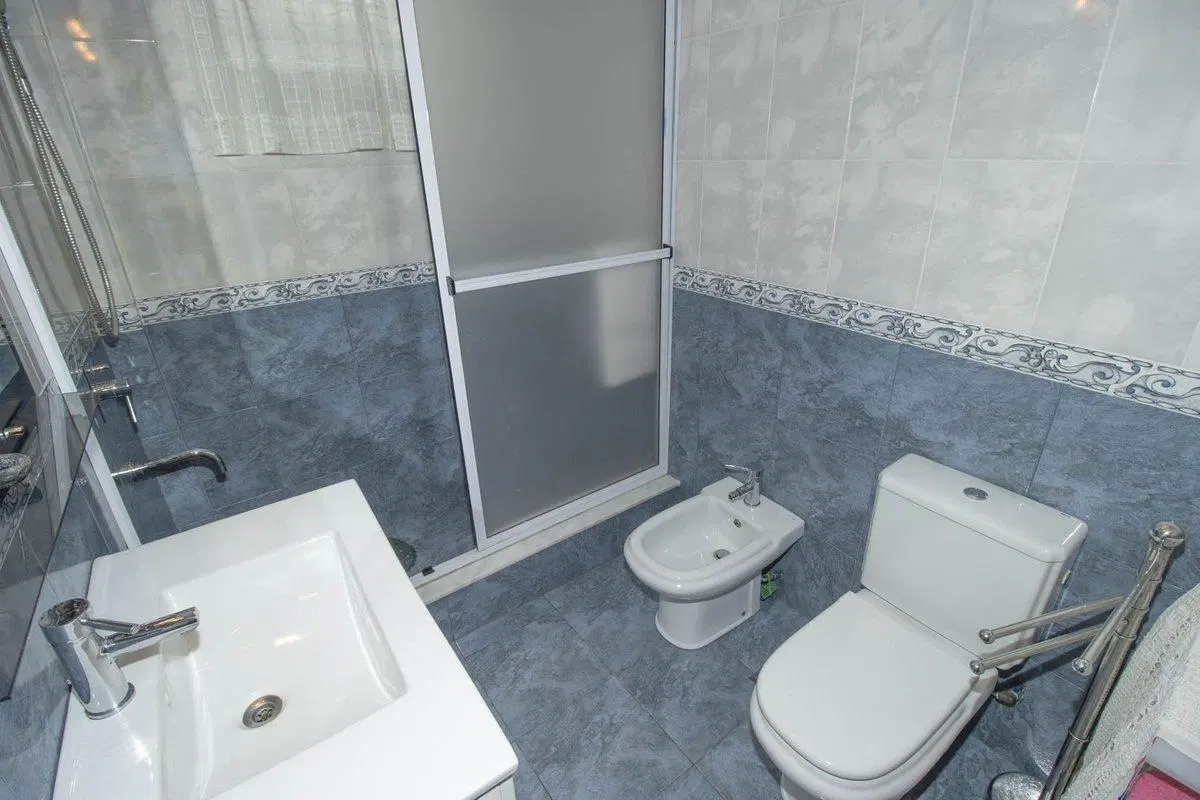 VENTA CASA 3 AMBIENTES CASEROS C/QUINCHO Y PILETA 8