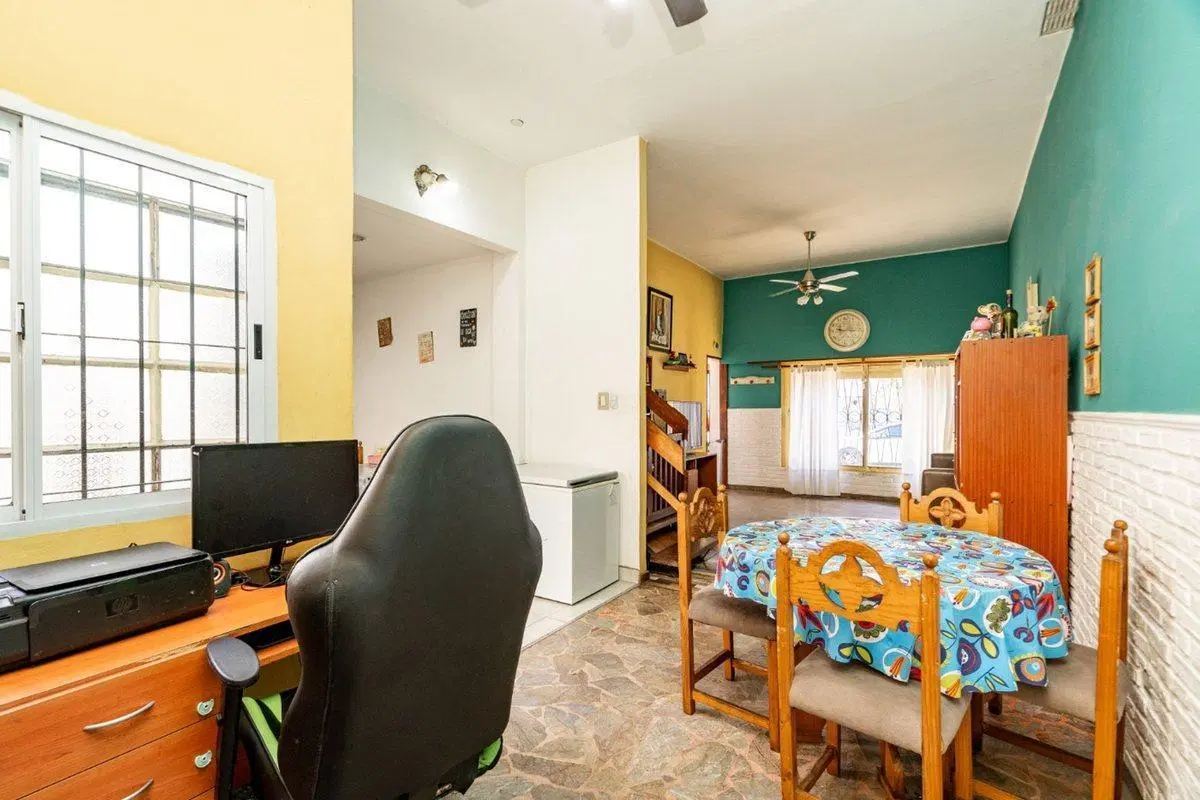 VTA CASA 4 AMB CON TRRAZA PATIO COCHERA- V.LYNCH 4