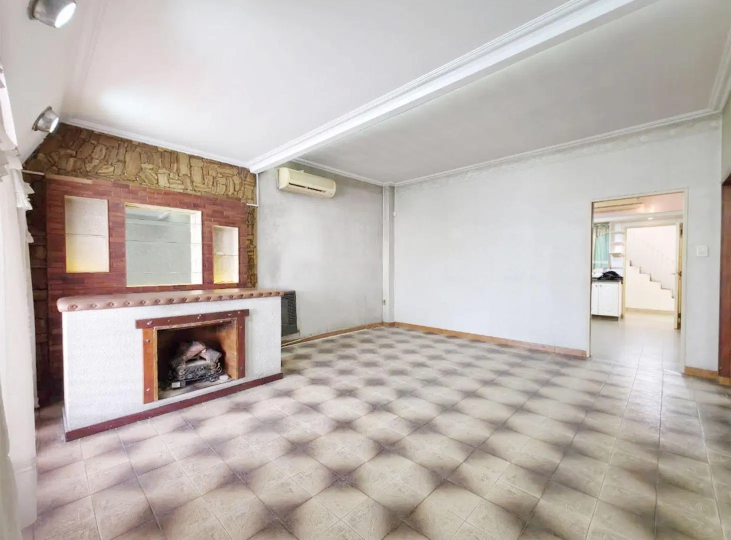 VENTA PH 4 AMB.EN RAMOS MEJIA CON QUINCHO 5