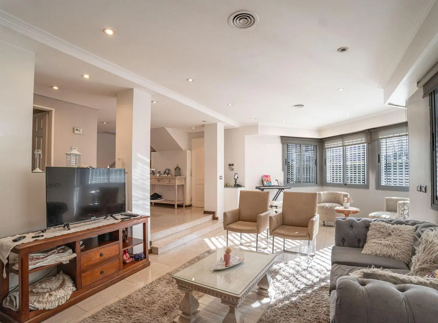 Casa 4 Amb 2 planta Venta en Caseros Apto credito 4