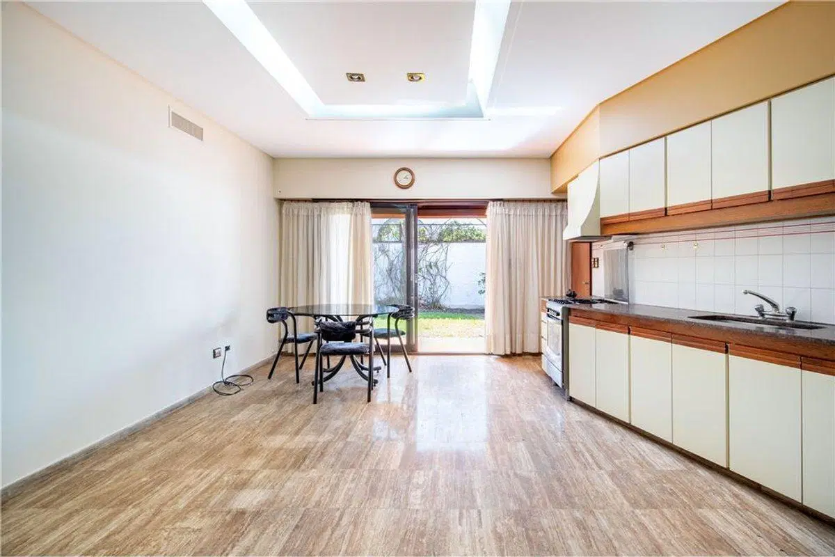 CASA 4 amb,Cochera Jardín Excelente Estado 8