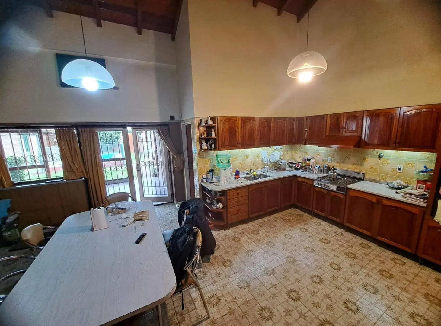 VENTA CASA VILLA DEVOTO, PARQUE, PILETA, PARRILLA 2