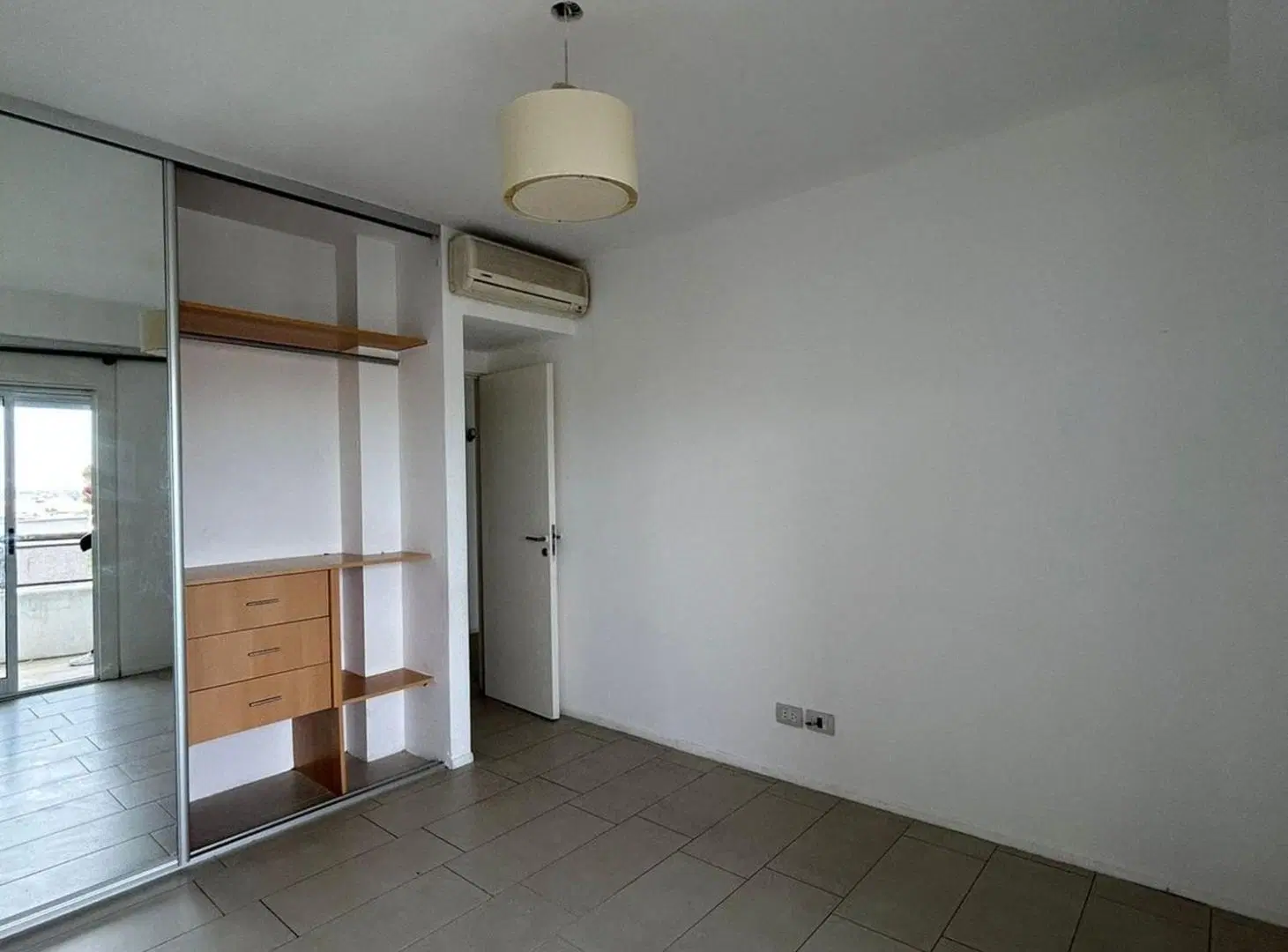 VENTA DEPARTAMENTO 2 AMB/TORRES HACOAJ TIGRE 5