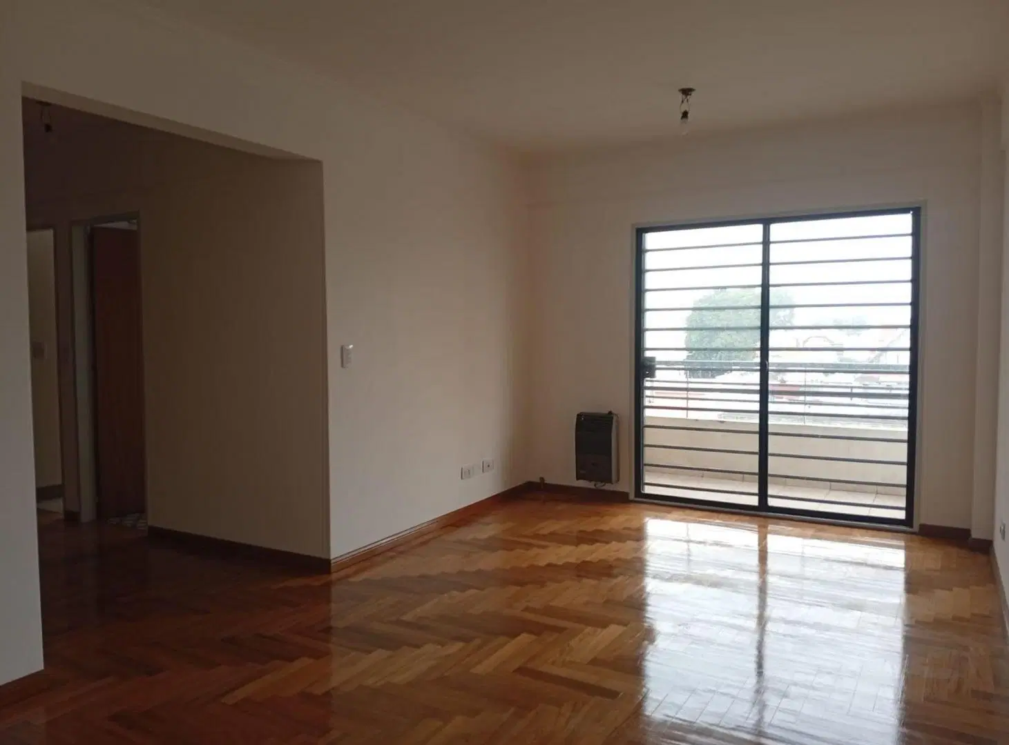 ALQUILER SEMIPISO 2AMB FLORESTA 3
