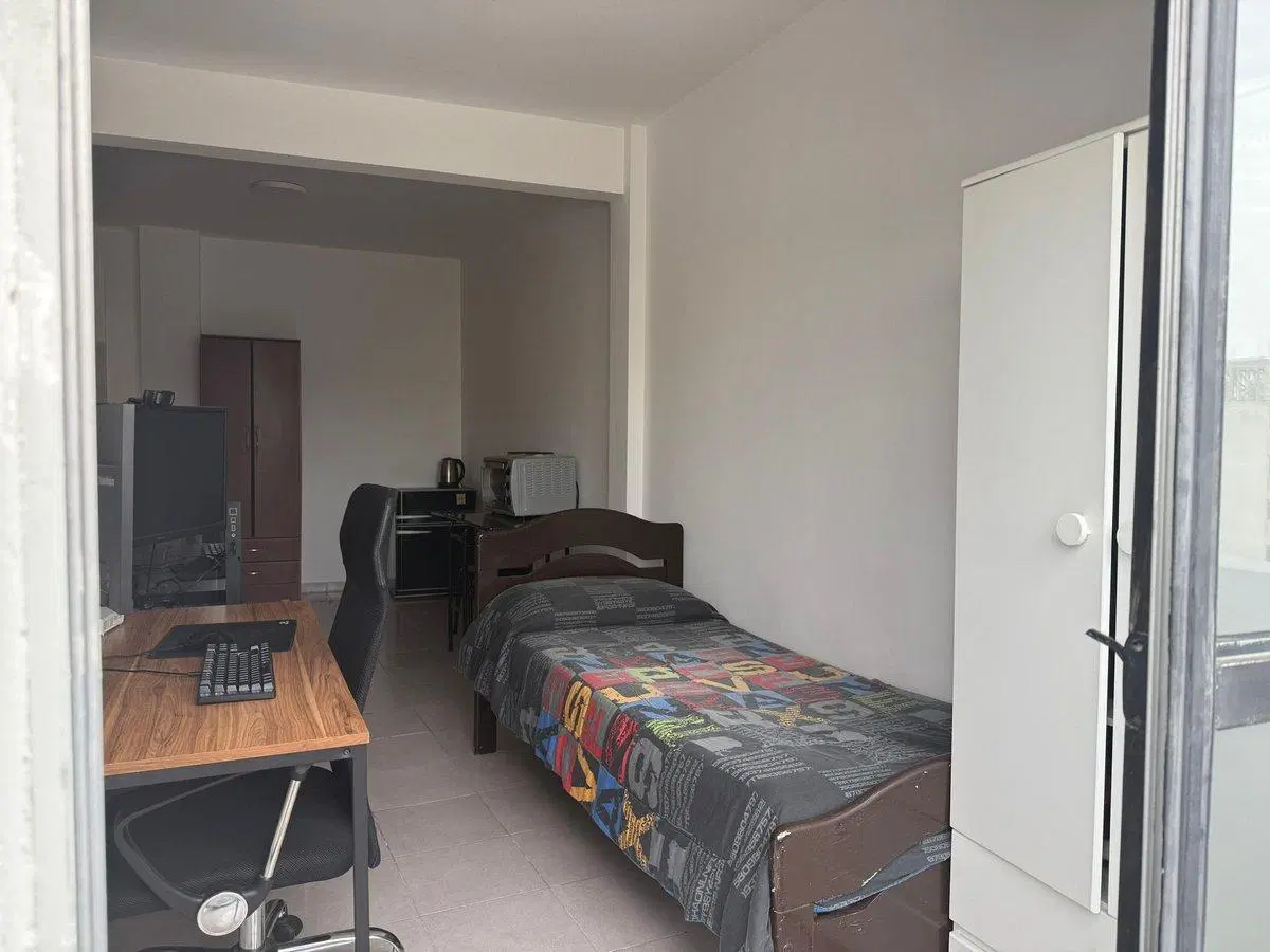 VENTA MONOAMBIENTE CON BALCON PARQUE PATRICIOS 8