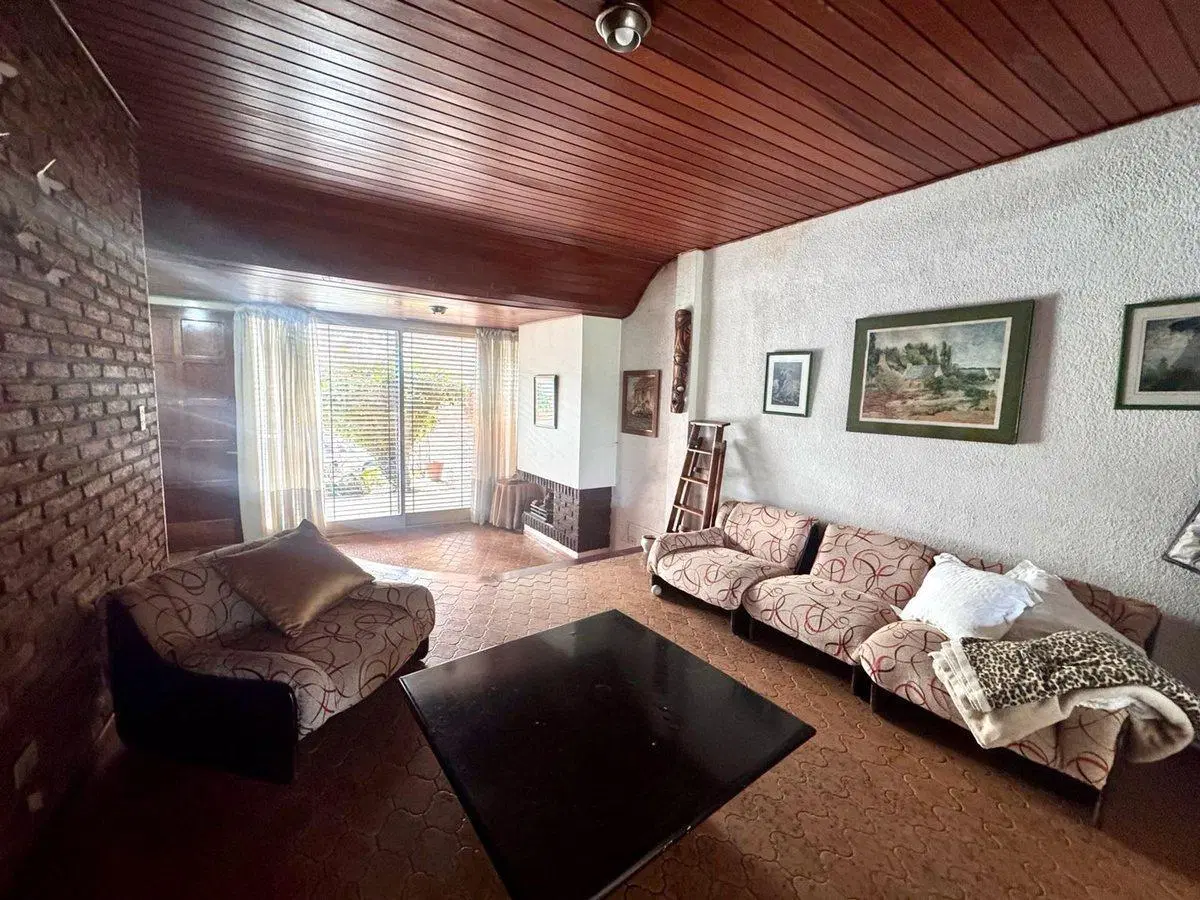 CASA EN VENTA PARQUE AVELLANEDA 3 DORM JARDIN COCH 3