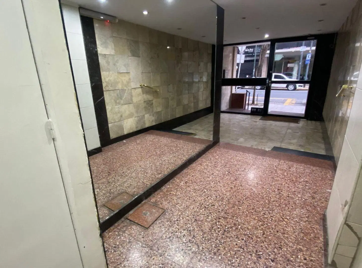 Venta depto 2 ambientes en Flores C/Balcón. 8