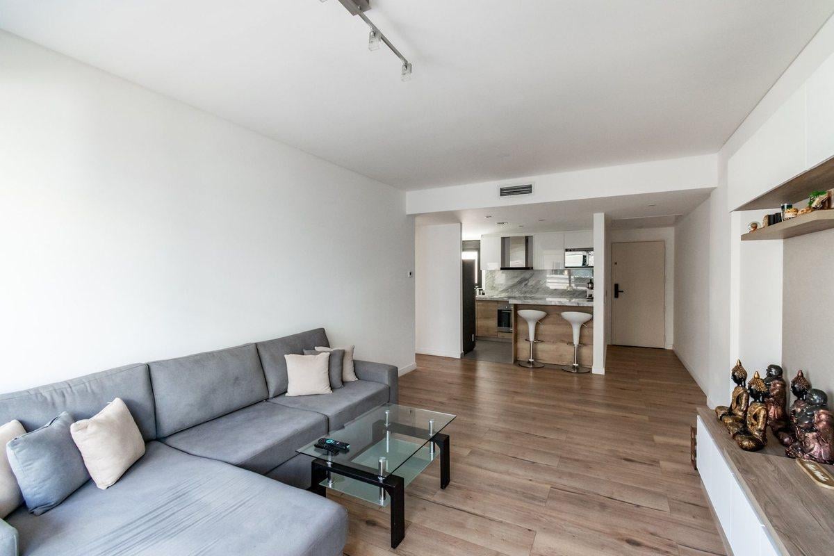 Foto de VENTA DEPT0 SEMI PISO FTE 3 AMB DOBLE COCH URQUIZA, imagen 3