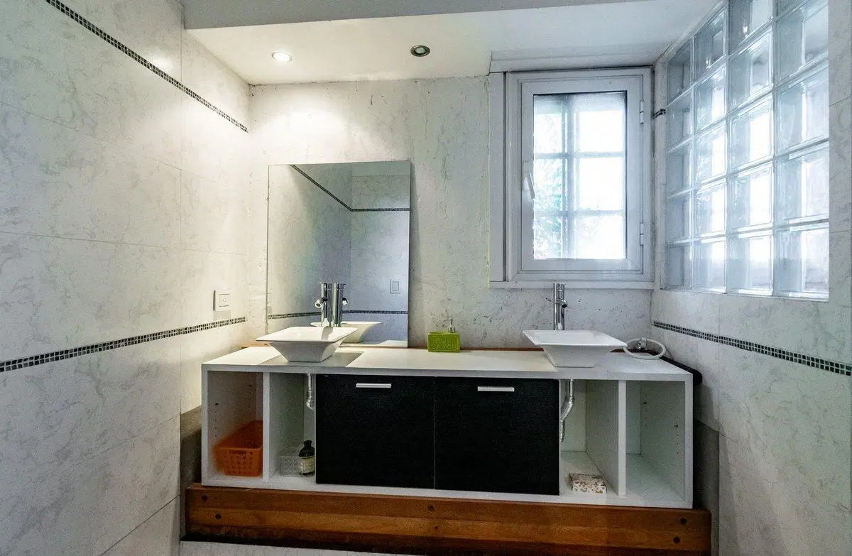 Venta Casa de 8 Ambientes en Martinez 5