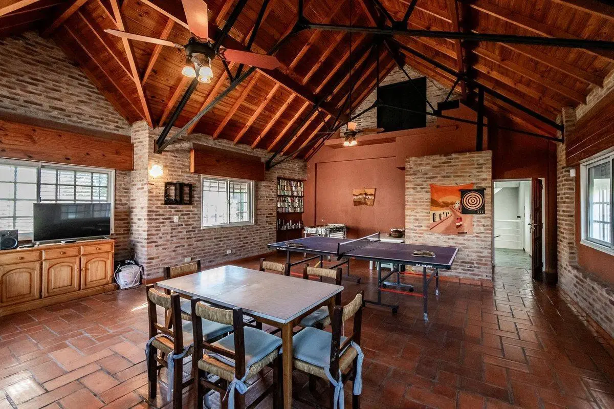 Venta Casa de 8 Ambientes en Martinez 8