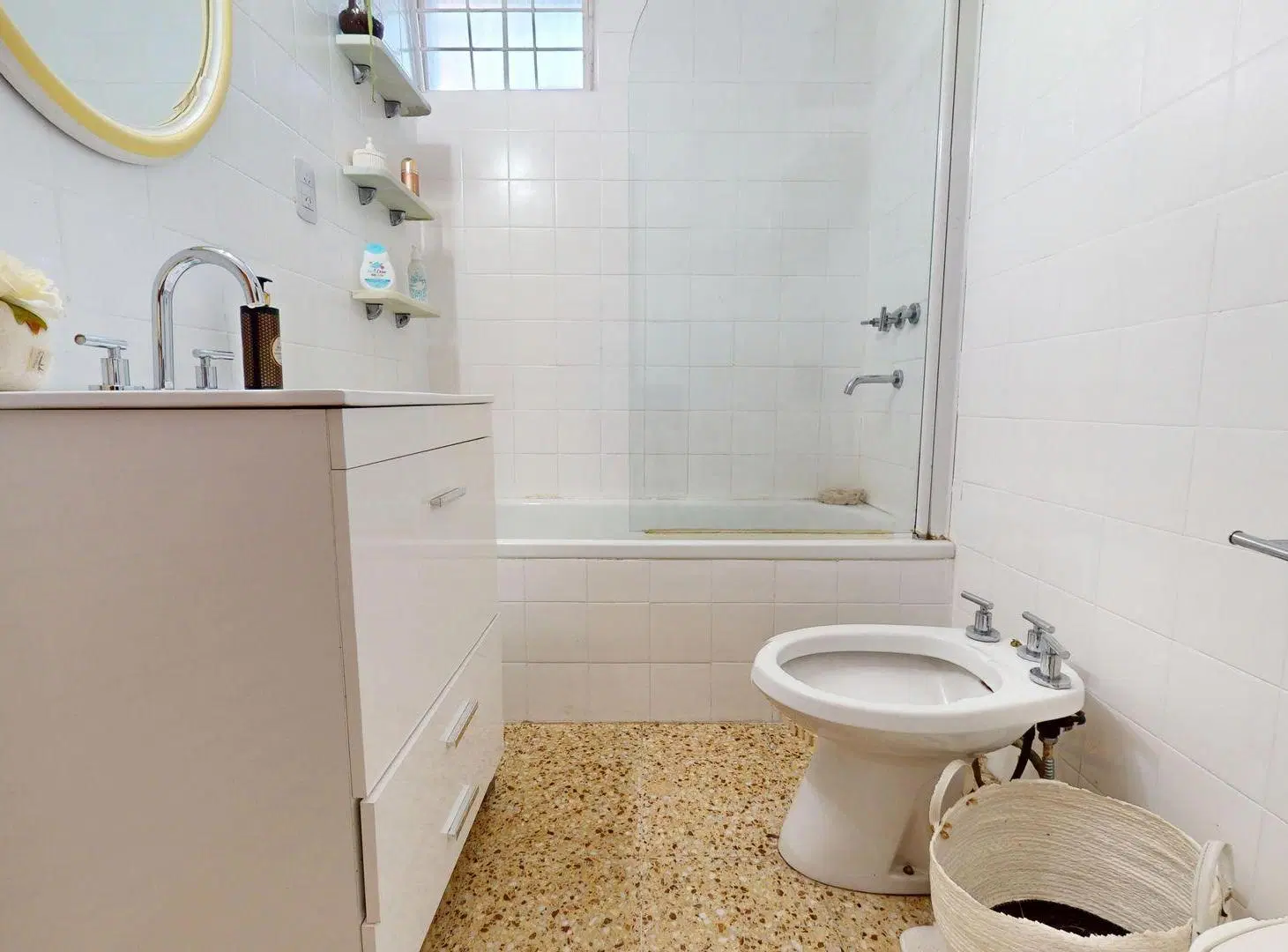 VENTA CASA 3 AMBIENTES EN BANFIELD CON COCHERA 3