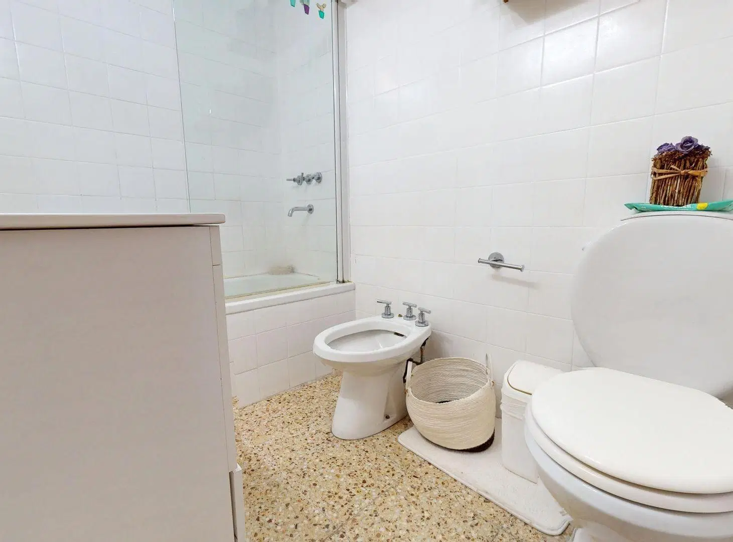 VENTA CASA 3 AMBIENTES EN BANFIELD CON COCHERA 2