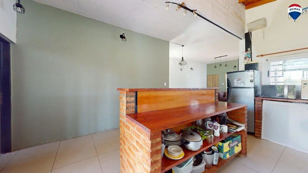 VENTA CASA 4 AMBIENTES CON PILETA MORENO 4