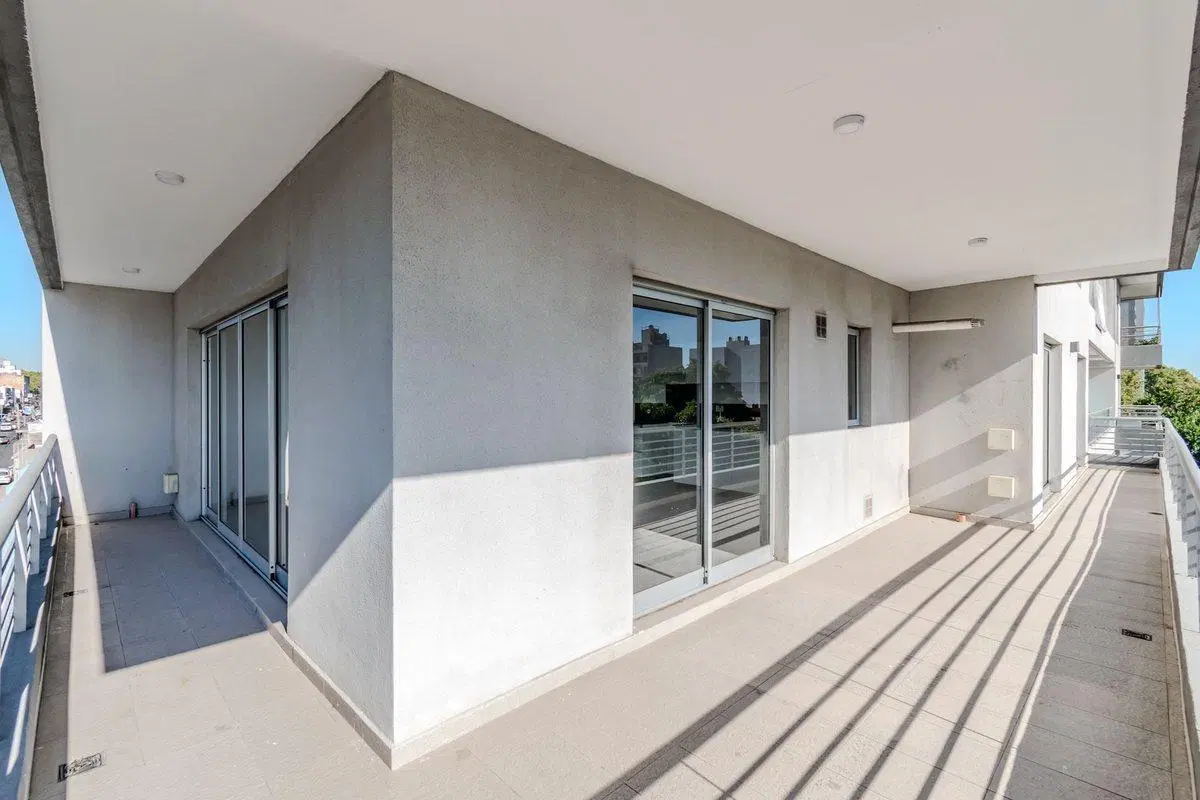 VENTA DPTO. 3 AMB. C/COCHERA CENTRO SAN MARTIN 3