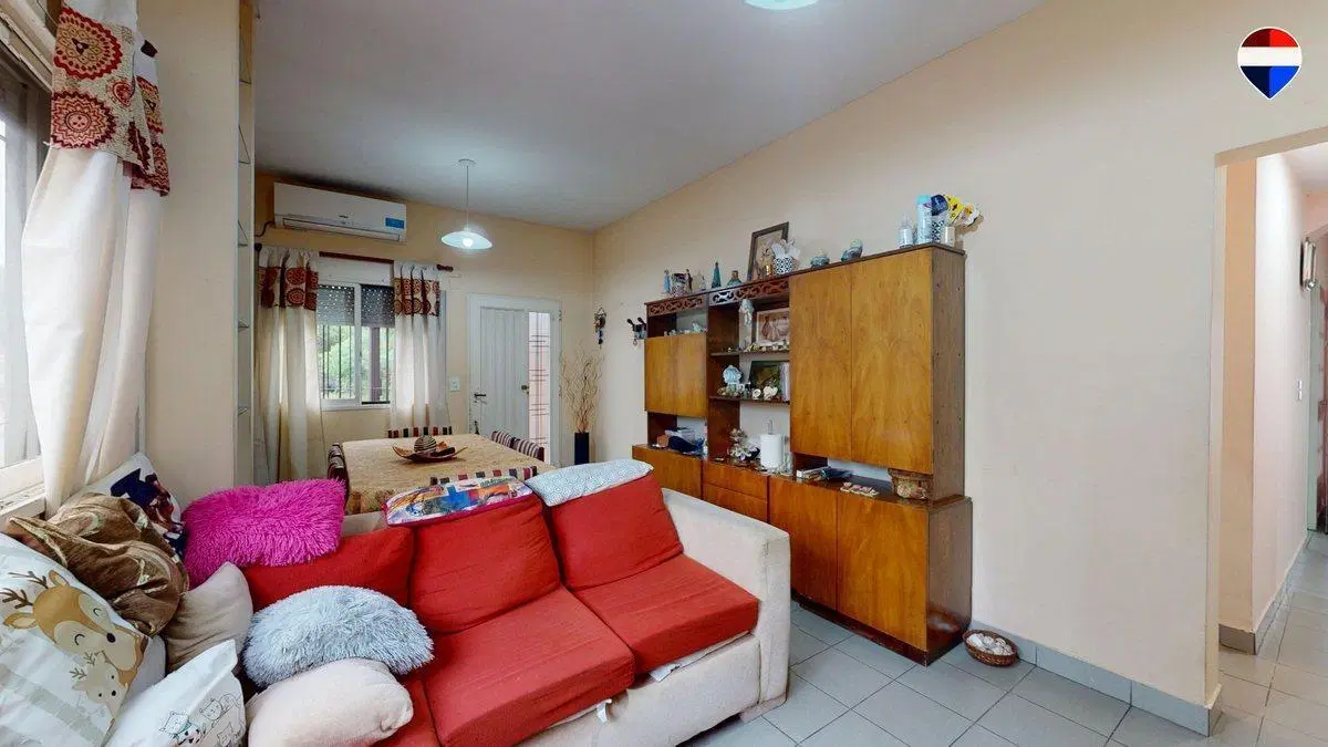 VENTA CASA 4 AMBIENTES EN MARTIN CORONADO 5
