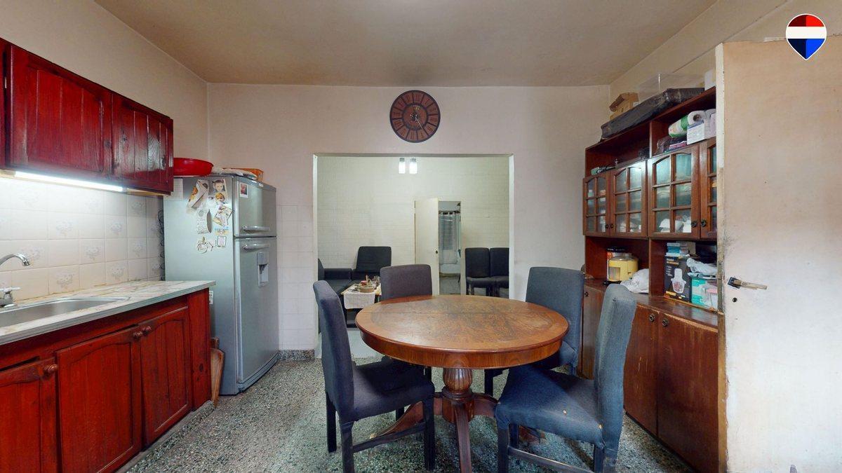 Foto de VENTA CASA 3 AMBIENTES CON LOCAL EN MORON, imagen 4